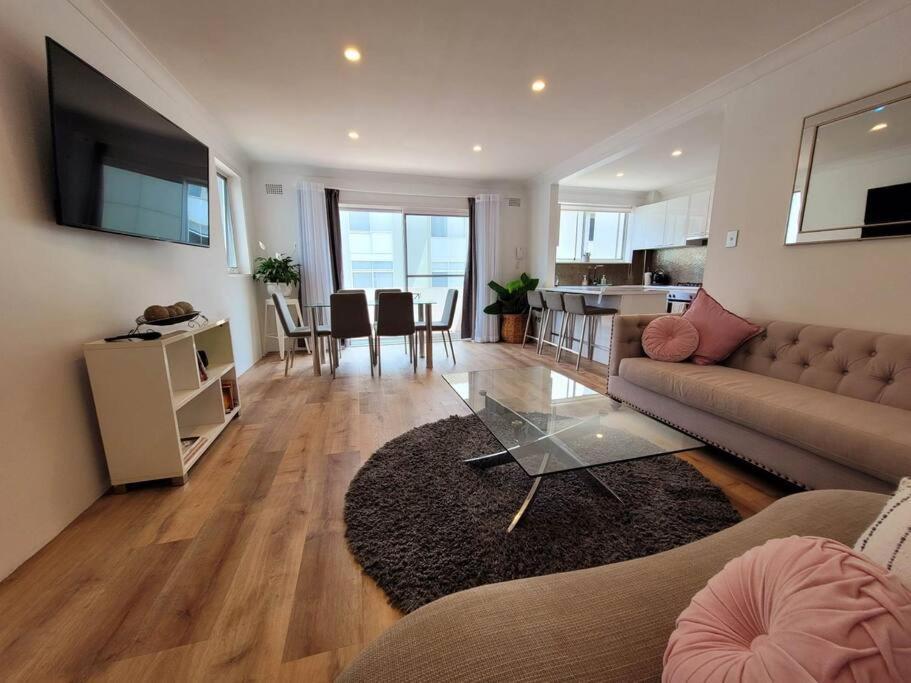 Ocean Front Apartment Cronulla Bagian luar foto
